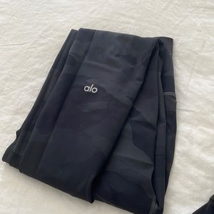 Alo leggings 3 pair